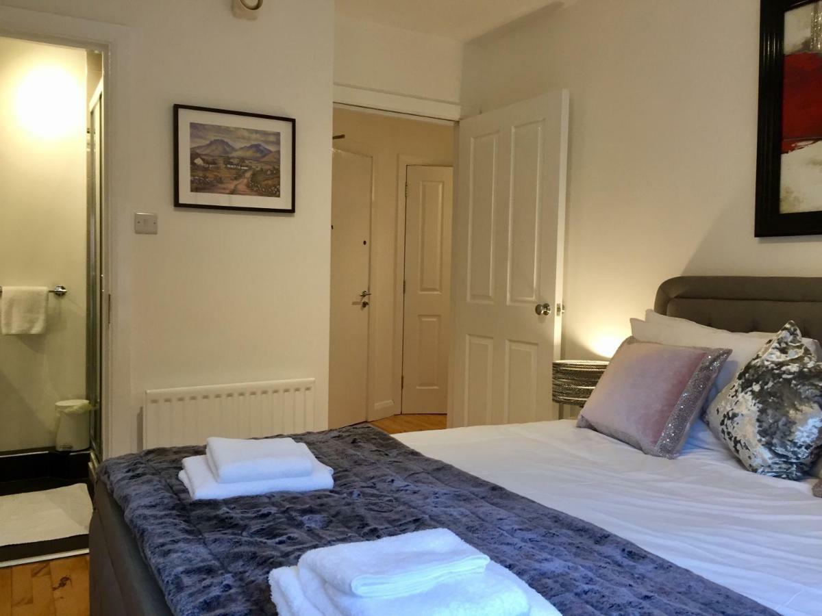 City Centre Belfast Free Parking Екстериор снимка