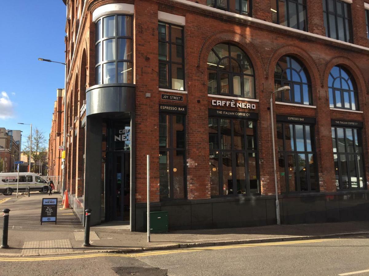 City Centre Belfast Free Parking Екстериор снимка